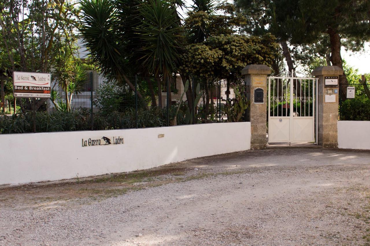 B&B La Gazza Ladra Carmiano  Exterior foto